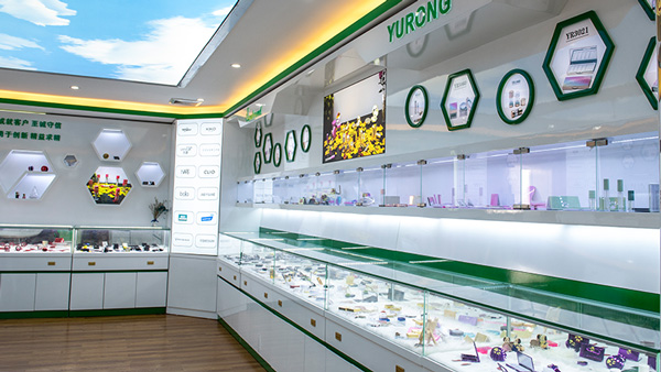 塑膠模具設(shè)計(jì)工資一般多少？【模具設(shè)計(jì)就業(yè)前景】